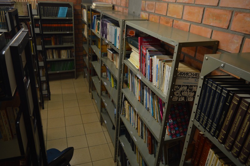 Cerca de 3500 obras compõem o acervo da Biblioteca Municipal / Foto: Moreira Produções