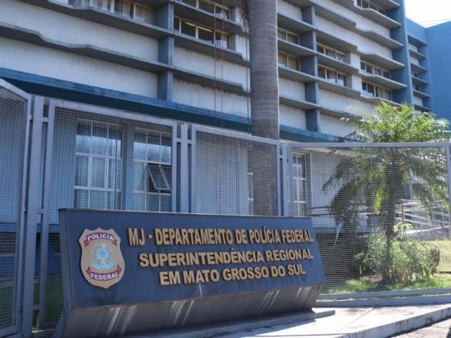 Capital tem corrida armamentista, mas PF nega até 20% dos pedidos de posse Polícia Federal registra aumento de pedidos de posse de arma em fevereiro. (Foto: Henrique Kawaminami)