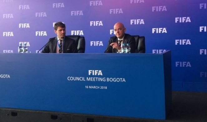 Fifa confirma que Copa do Mundo de 2018 terá árbitro de vídeo Infantino anuncia o uso do árbitro de vídeo na Copa de 2018 (Foto: Martín Fernández)