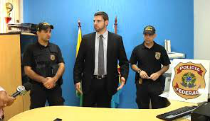 Polícia prende 17 em operação contra o tráfico de drogas no Rio