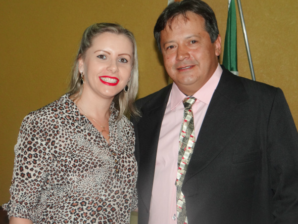 E/D- Janete Moraes Obal com o presidente do CCS, Mauro Bandeira, durante solenidade de posseFoto: Moreira Produções