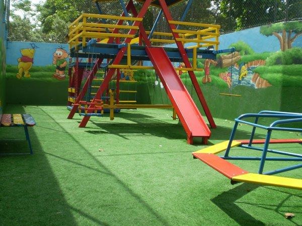 Pedido para instalação de parquinho infantil com gramado sintético em praças Vereadora propõe instalação de parquinho com grama sintética em praças / Foto: PlayGrama