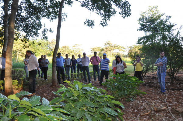 Prefeitos do Conisul conhecem as instalações da Itaipu Binacional Prefeitos visitaram o Centro Avançado de Pesquisas / Foto: Assessoria