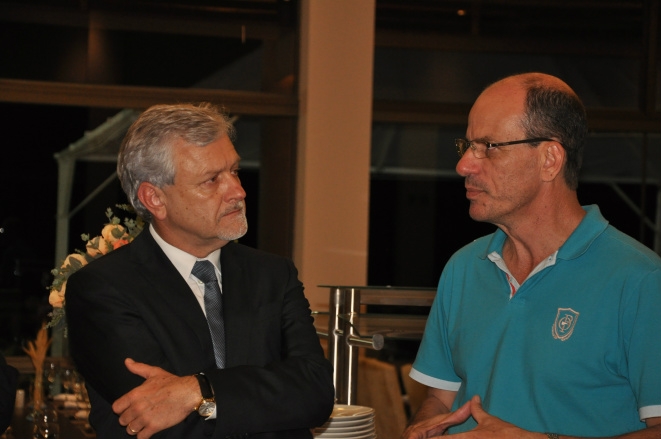 Prefeitos do Conisul conhecem as instalações da Itaipu Binacional O presidente da Itaipú, Jorge Miguel Samek e o Prefeito Sérgio Barbosa / Foto: Assessoria