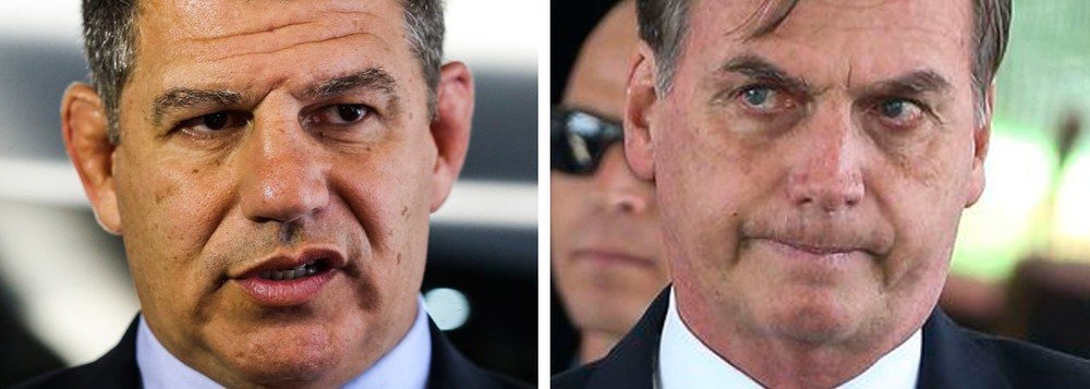 Bolsonaro assina a demissão de Bebianno