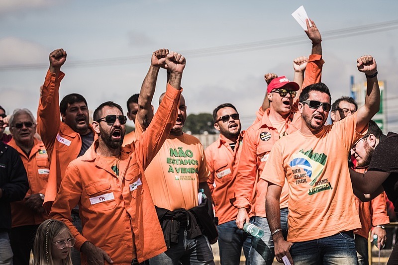 Segundo a FUP, são 21 mil trabalhadores mobilizados em 121 unidades do sistema Petrobras  / Foto-Gibran Mendes/CUT-PR
