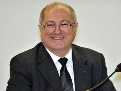 Migração de emissoras AM para a faixa FM deve começar em agosto Ministro das Comunicações, Paulo Bernardo