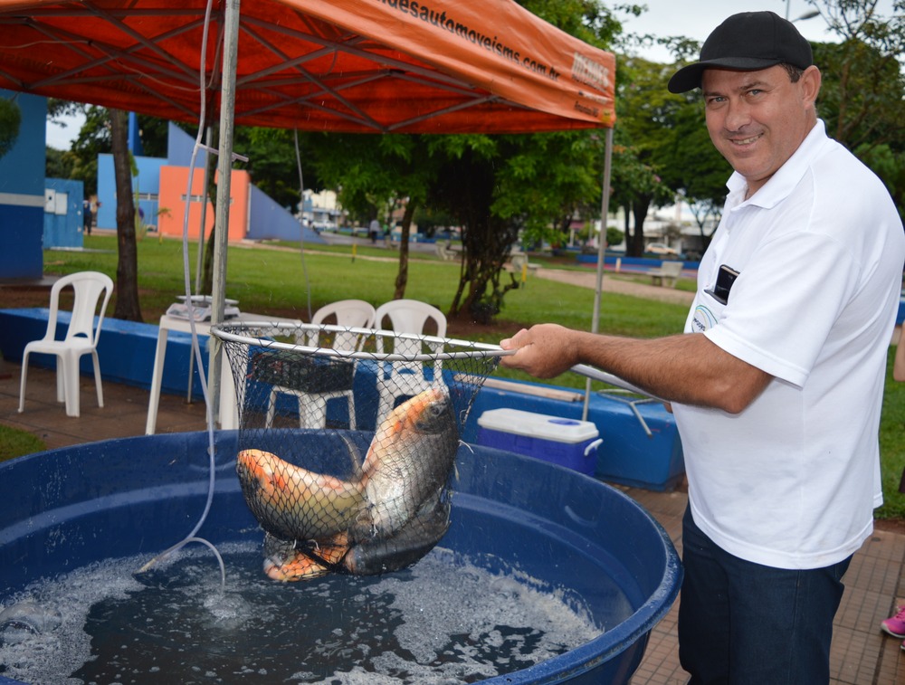 Feira chama atenção para a força da agricultura familiar em Amambai Moisés Centenaro, psicultor / Foto: Moreira Produções