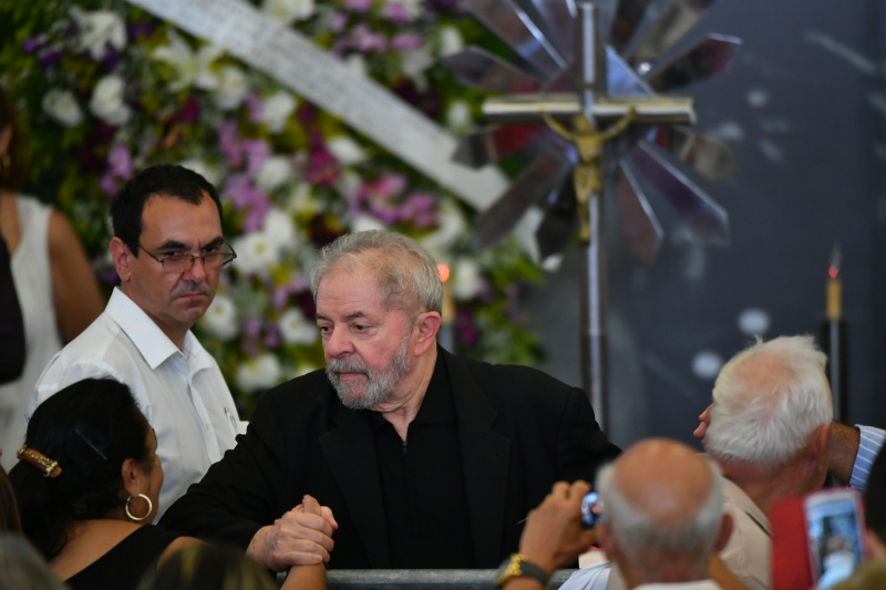 Velório de Marisa Letícia é encerrado com discurso de Lula Foto: Divulgação