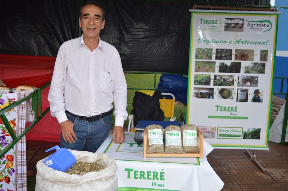 Feira chama atenção para a força da agricultura familiar em Amambai Presidente da feira, Wilson de Assis, produtor de erva mate no município / Foto: Moreira Produções