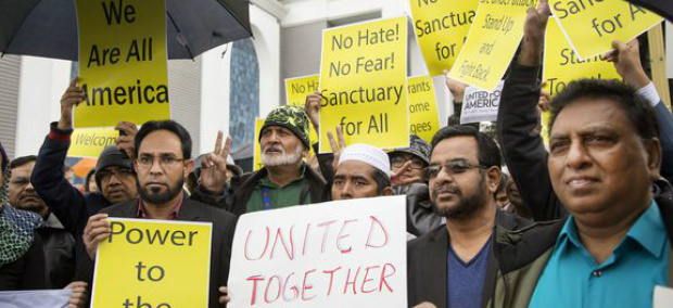 A comunidade islâmica da Califórnia protestou contra o veto do presidente Donald Trump / Foto: Agência Lusa/EPA/Eugene Garcia