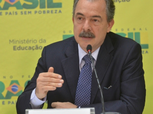 Cartão de acesso do Enem estará disponível às 15h na internet
