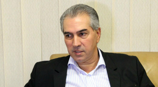 Governador de MS defende uso de recursos da dívida para compra de terras Governador de MS, Reinaldo Azambuja.