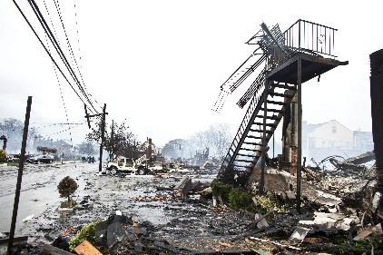 Sandy provoca pelo menos 90 mortes nos Estados Unidos
