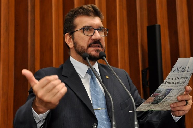 Kemp avalia na tribuna o aumento de combustíveis no Estado /  Foto: Luciana Nassar