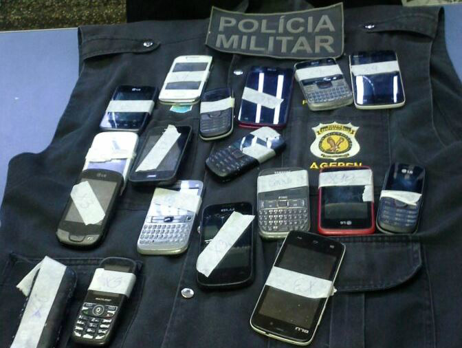 19 celulares foram apreendidos do presídio de Amambai / Foto: Diculgação