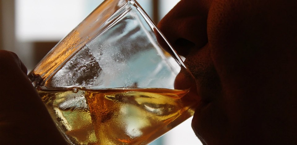 Segundo a OMS, 3 milhões de mortes por ano são causadas em todo o mundo em razão do uso nocivo do álcool - Foto: Agência Brasil