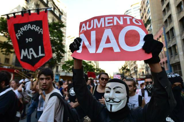 Manifestação em São Paulo termina com 51 detidos pela PM