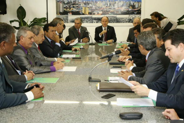 Cada deputados do MS terá R$ 1,5 milhão em emendas para 2016 Governador e deputados definiram dia 5 de abril o cronograma para liberação de recursos Foto: Victor Chileno