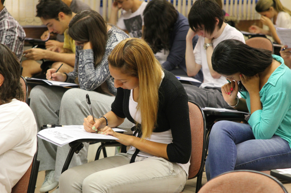 Vencer o vestibular é um dos grandes desafios para estudantes que acabaram de concluir o ensino médio / Foto: Assessoria