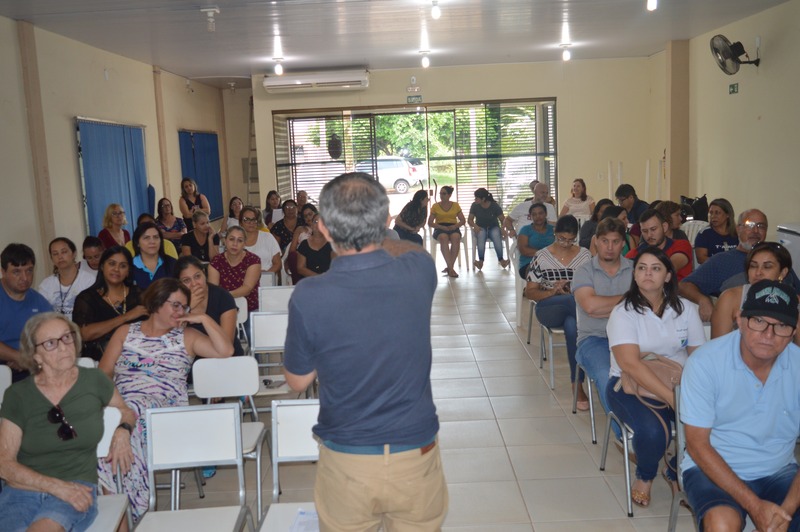Trabalhadores em educação reuniram-se na sede do Simted para assembleia / Foto: Moreira Produções