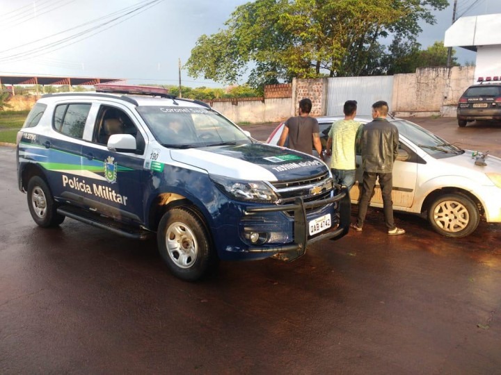 Polícia Militar e Polícia Nacional em ação conjunta prendem autores de roubo