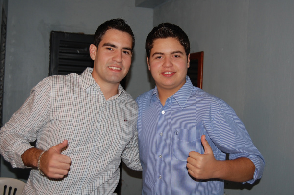 Agenda de final de semana para Amambai e região A dupla amambaiense Bruno e Paulo Vitor prepara o lançamento de seu primeiro CD em Amambai.