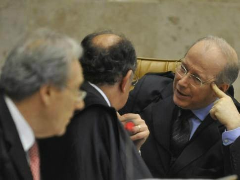 Todos condenados no mensalão apresentam recursos ao STF no prazo