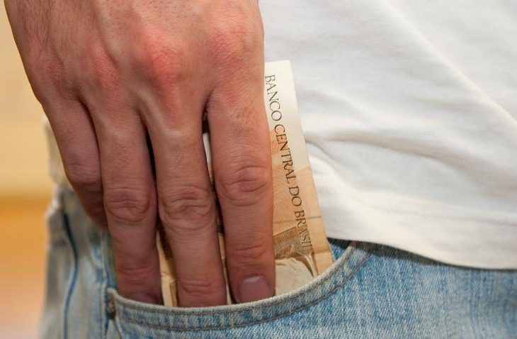 Governo paga R$ 392 milhões em salários na segunda-feira (26) Foto: Marcos Santos