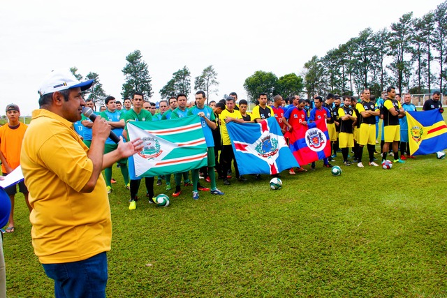 Prefeito Roberto Nem, diretor de Esporte da Assomasul