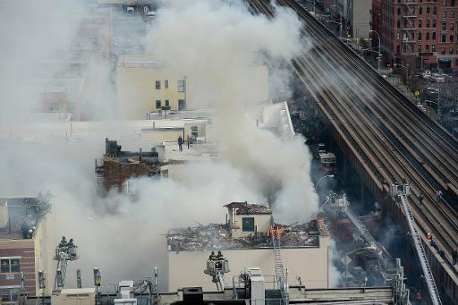 Região onde edifícios desabaram após explosão por vazamento de gás em Nova York (AFP, Emmanuel Dunand)
