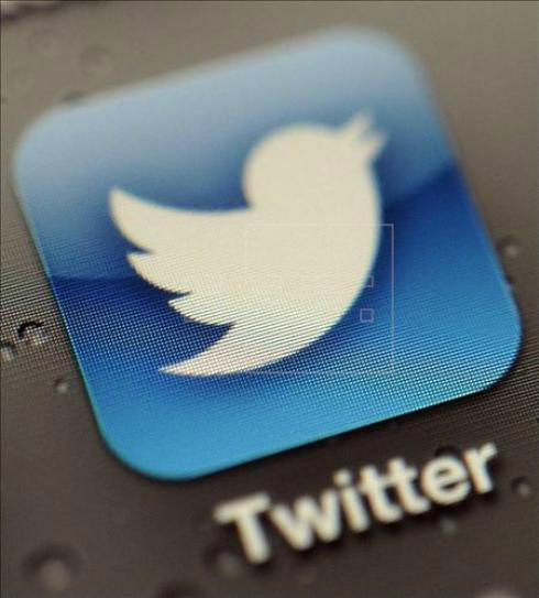 Com dois mil empregados, o Twitter consegue receita a partir da publicidade, que chega em forma de mensagens normais para os usuários. EFE/Arquivo