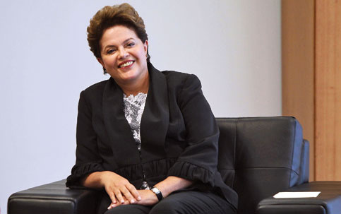 Dilma nomeia três ministros para o STJ