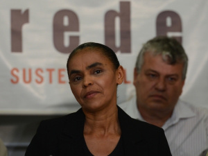 Marina Silva adia para amanhã decisão sobre filiação partidária Marina Silva adia para amanhã decisão sobre filiação partidária