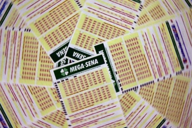 Confira as dezenas sorteadas pela Mega-Sena neste sábado Confira as dezenas sorteadas pela Mega-Sena neste sábado