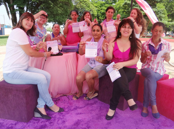 MMA: Relembre lutas e conquistas do Movimento das Mulheres de Amambai em 2015 MMA durante a campanha