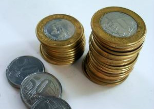 Bancos esperam crescimento do PIB de 3% e inflação de 5,7% em 2013