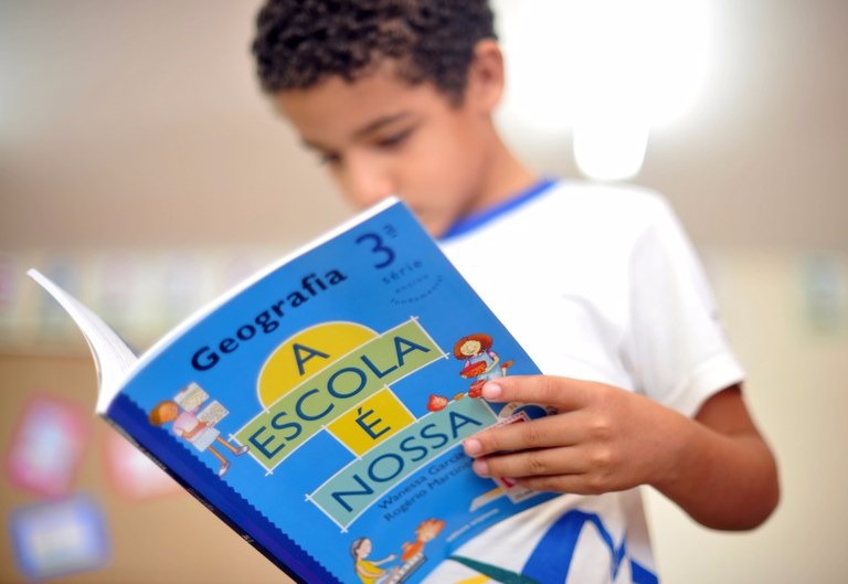 Livros de 1º ao 5º ano serão consumíveis, ou seja, passarão a ser do aluno 
