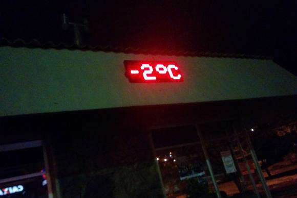 Massa fria atinge a Região Sul e faz nevar em cidade de Santa Catarina Massa fria atinge a Região Sul e faz nevar em cidade de Santa Catarina