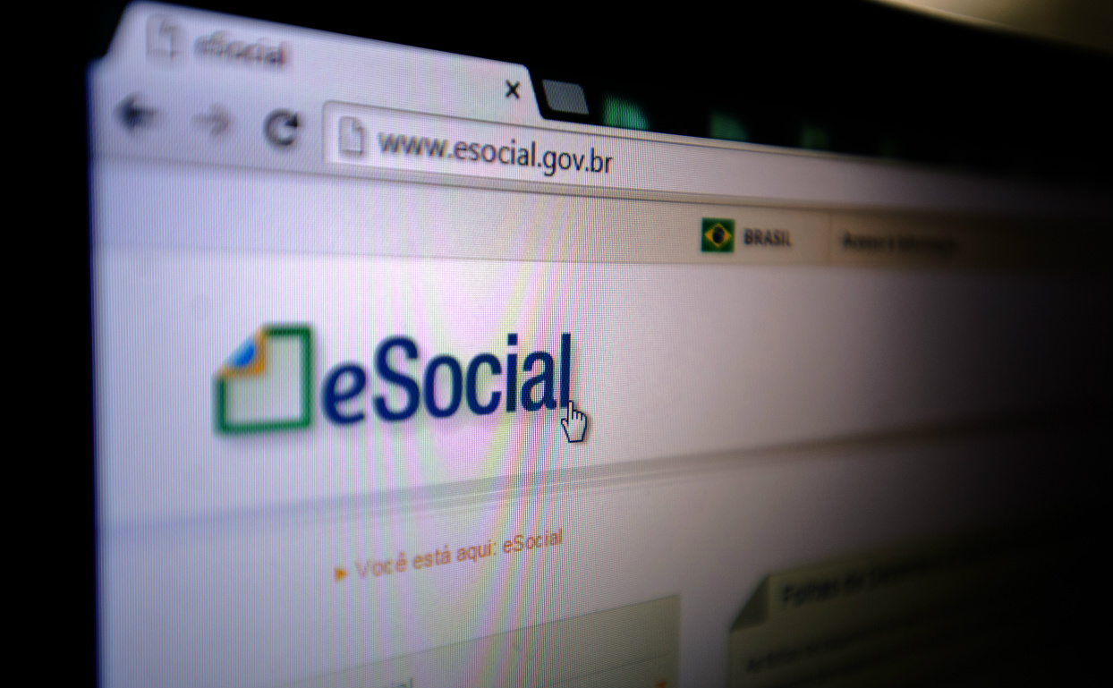 Empregadores domésticos têm até hoje para pagar guia de janeiro do eSocial Foto: Divulgação