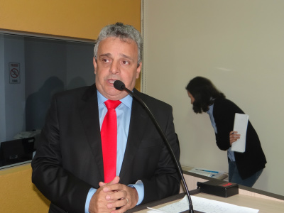 Protético quer reunião para esclarecer o funcionamento do SIM em Amambai Vereador de Amambai, Roberto Protético (PSD)Foto: Moreira Produções