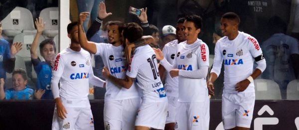 Grêmio e Santos vencem na abertura da 15ª rodada Grêmio e Santos vencem na abertura da 15ª rodada