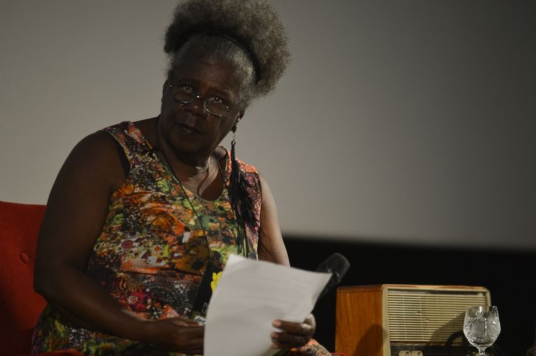 A escritora Conceição Evaristo é a primeira homenageada na Olimpíada de Língua Portuguesa - Arquivo/Agência Brasil