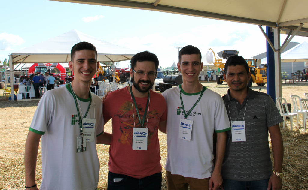 Estudantes do IFMS apresentam soluções para demandas do setor agropecuário Estudantes do IFMS apresentam soluções para demandas do setor agropecuário
