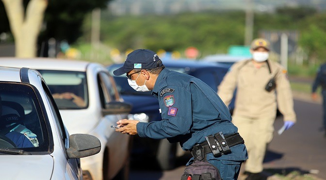Coronavírus: barreiras sanitárias abordam sete mil pessoas por dia em MS Foto: JJ Caju