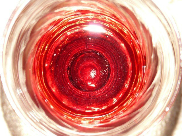 Entenda por que as taças de vinho têm tamanhos e formatos diferentes