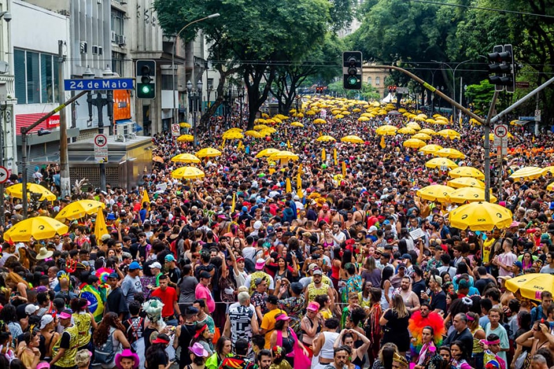 Segunda de carnaval tem azul e prata no centro de São Paulo Bloco na rua 24 de maio, em São Paulo, neste final de semanaFoto: Prefeitura de São Paulo