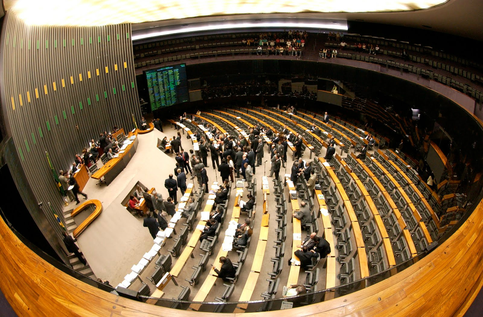 Câmara realiza comissão geral para debater medidas de combate à corrupção Câmara realiza comissão geral para debater medidas de combate à corrupção