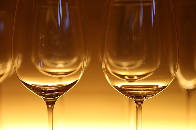 Entenda por que as taças de vinho têm tamanhos e formatos diferentes