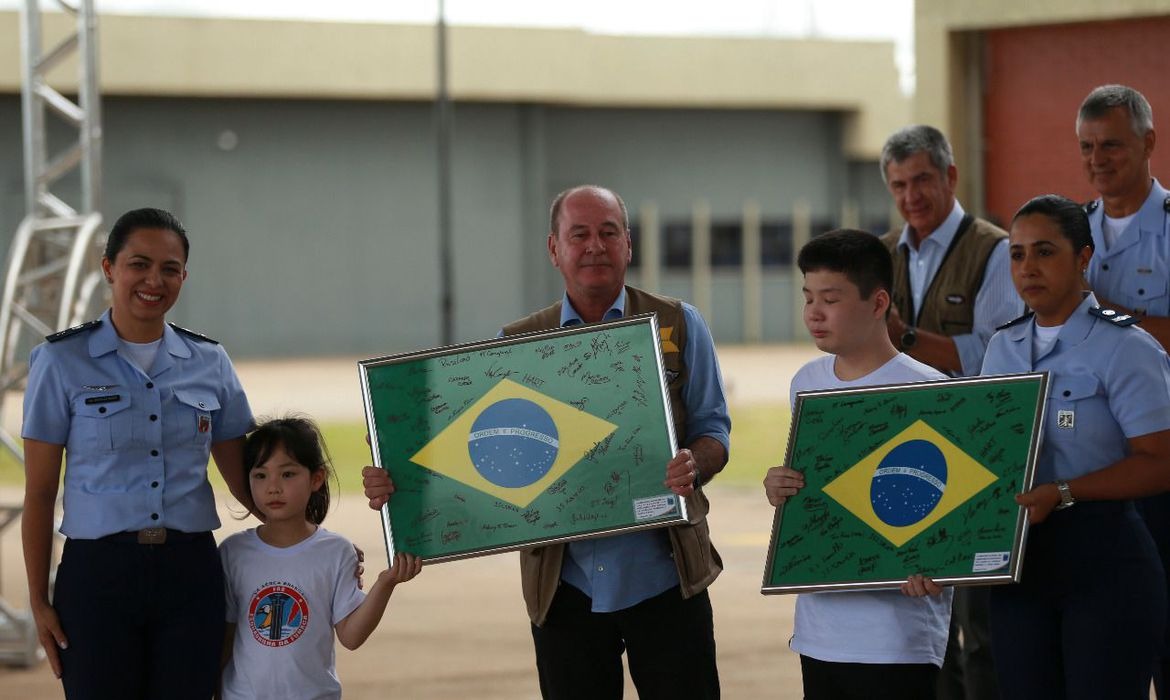 Coronavírus: brasileiros deixam quarentena na Base Aérea de Anápolis Agência Brasil/Marcello Casal Jr
